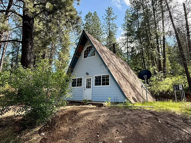 462171 Highway 95 — Photo 3