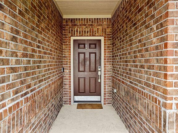 3rd image of 6706 Plum Springs Ln