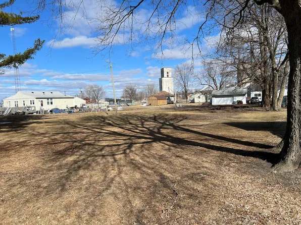 308 W Oliver St, Mansfield, IL 61854