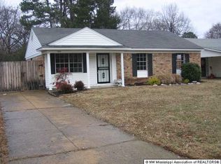 1884 Conerly Dr S, Southaven, MS 38671
