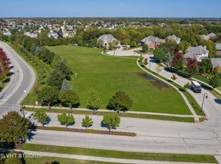 25108 W Old Oak Ln, Shorewood, IL 60404
