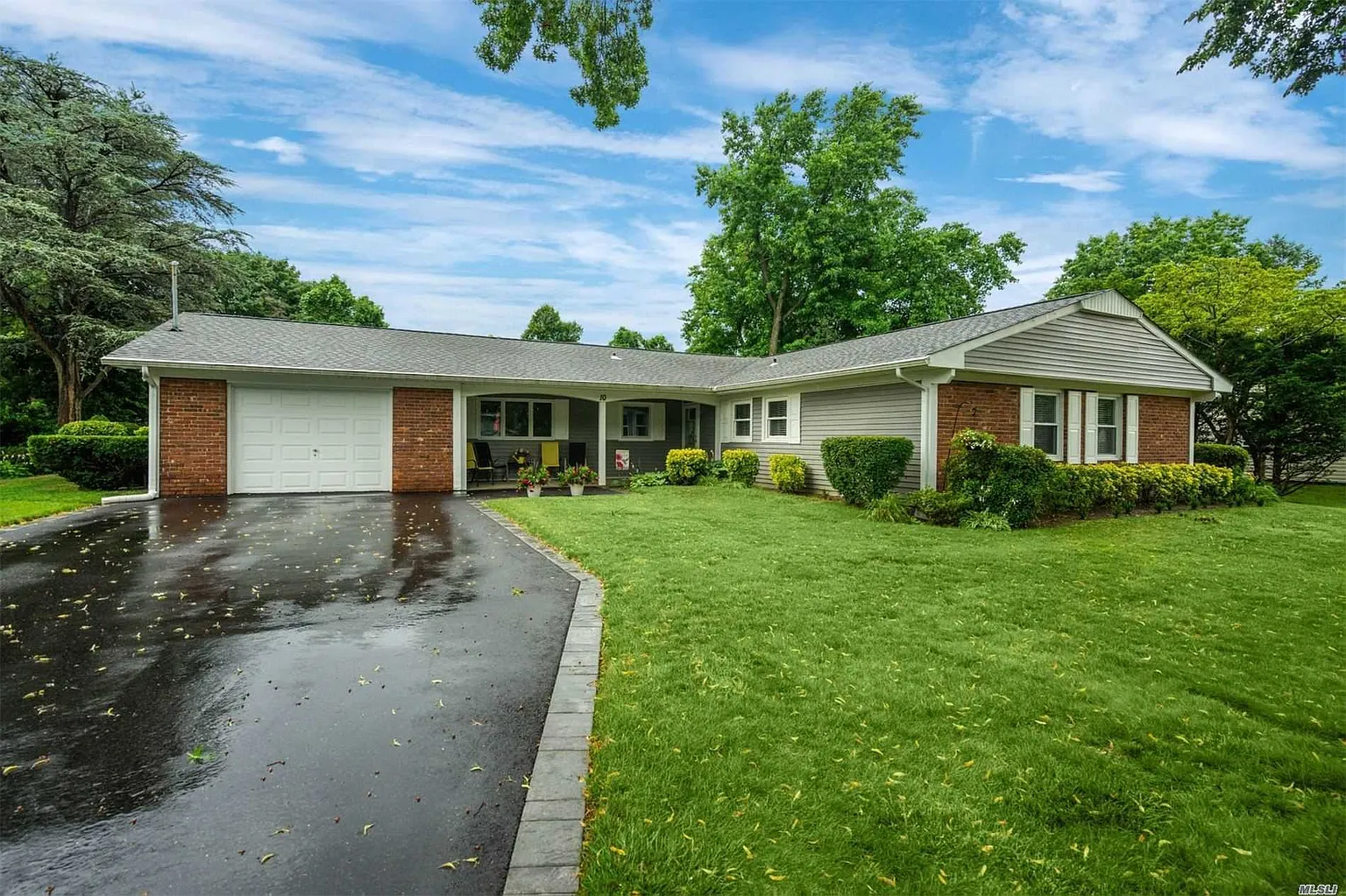 10 Bowen Pl photo 1