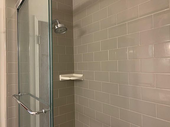 5th image of 1403 N Alta Vista Blvd