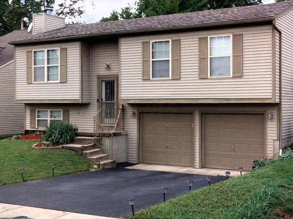 238 Chatterly Ln, Columbus, OH 43207