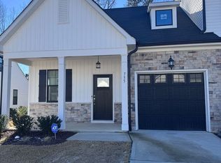 735 Putney Hill Rd, Zebulon, NC 27597