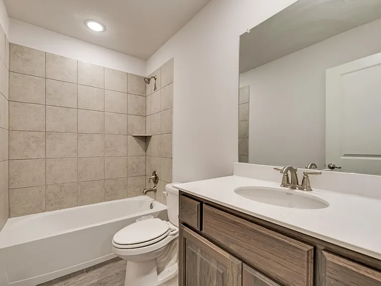 10813 Brownwood Pl — Photo 7