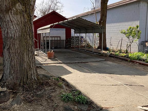 4th image of 419 N Almira Ave