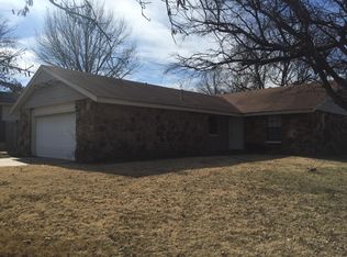 2900 S Ash Ct, Broken Arrow, OK 74012