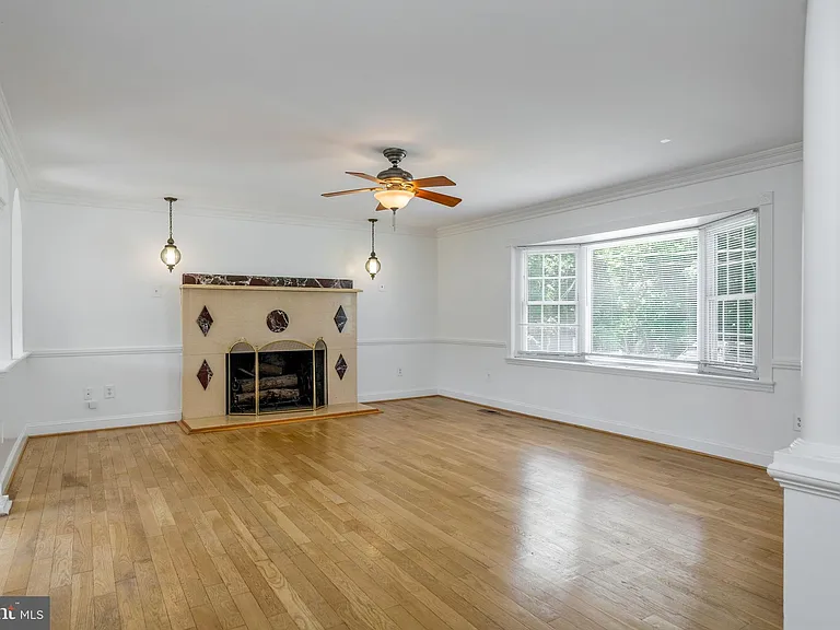 11325 Bacon Race Rd — Photo 6