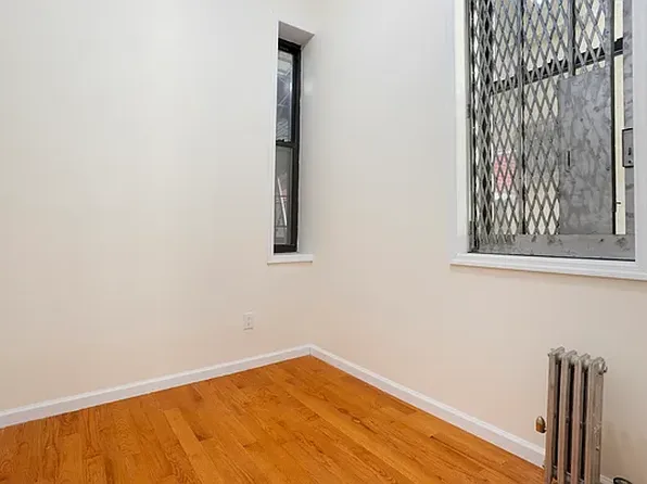 54 Henry Street image 6 of 7