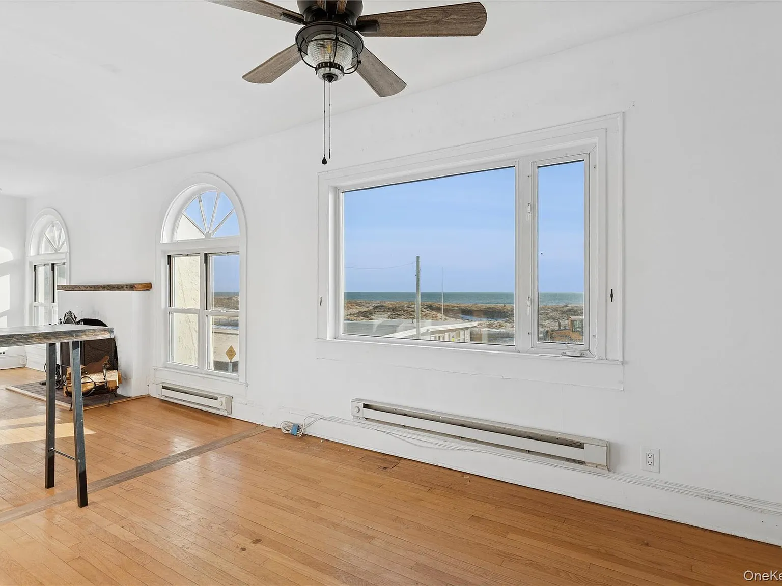 2 bed, 1.0 bath, 1000 sqft, $4,500 — Photo 4