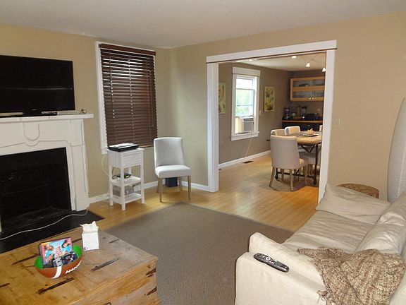 4th image of 108 Senseney Ln