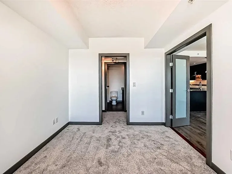 888 4th Ave SW #1902 — Photo 23