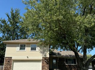 5702 Riva Ridge Dr, Indianapolis, IN 46237