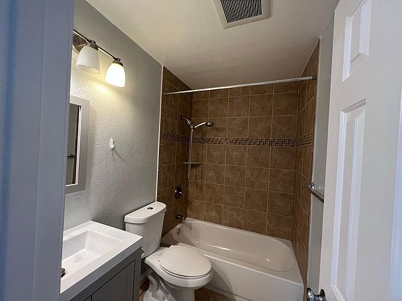 4th image of 7405 Charmant Dr #2024