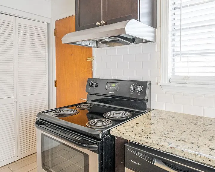 3200 Hillside Ave — Photo 17