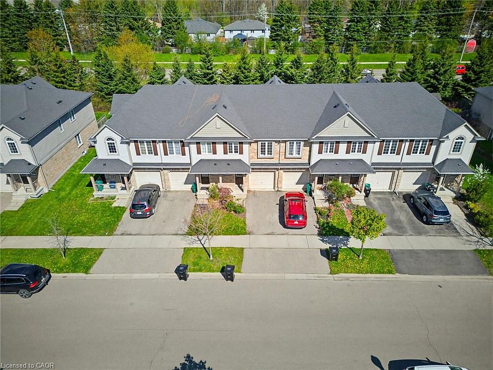 1st image of 506 Beaumont Cres
