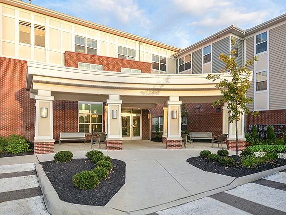 5th image of 1854 S Washington Ave #306