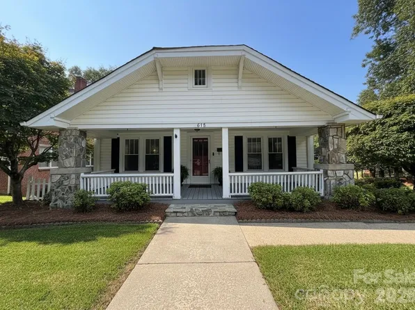 618 S Poplar St, Lincolnton, NC 28092
