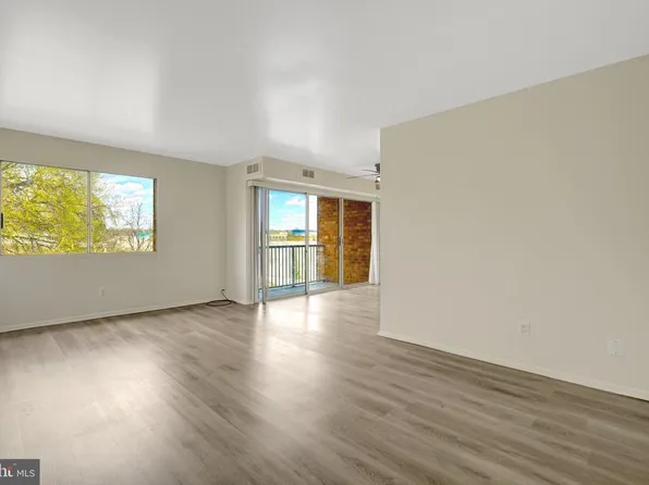 2904 Kings Chapel Rd APT 5-16, Falls Church, VA 22042