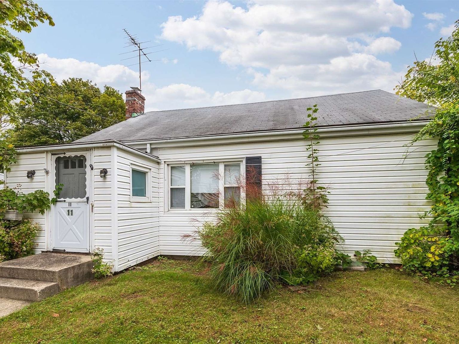 11 Mott Place, Glenwood Landing, NY 11547 Zillow