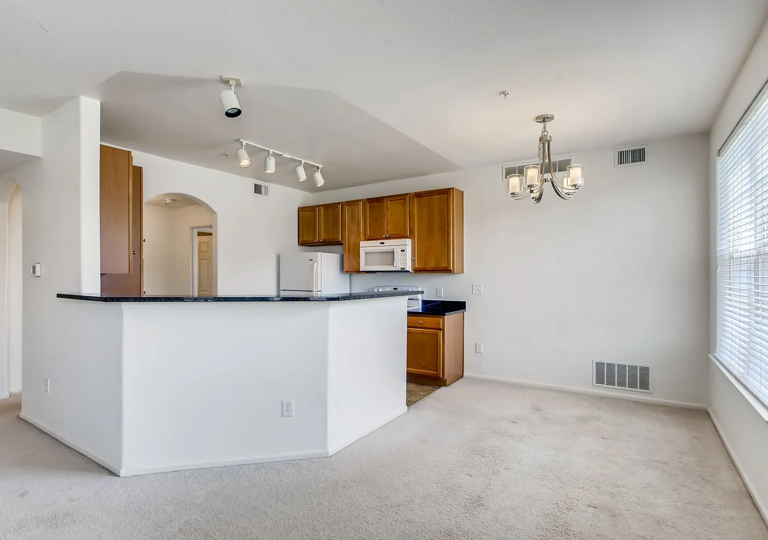 Charming 2BR Condo in Erie — Photo 2