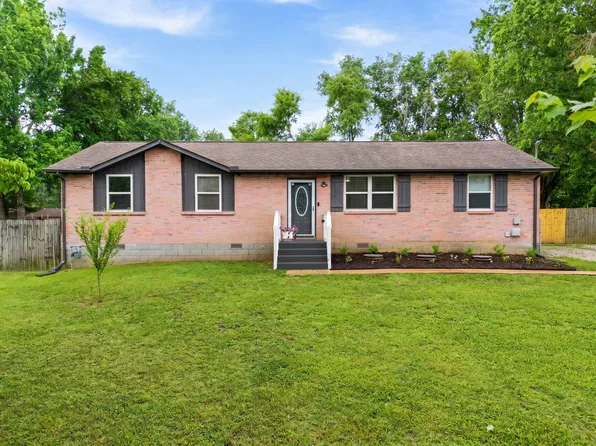 5635 Harpeth Haven Dr, Pegram, TN 37143