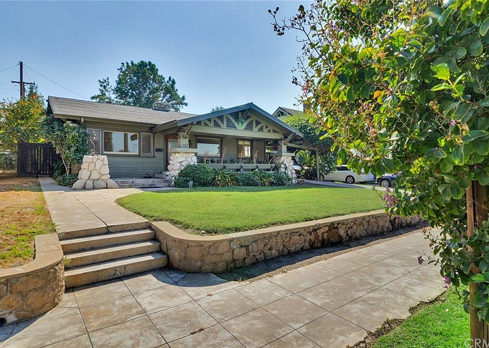 1st image of 217 W Cypress Ave