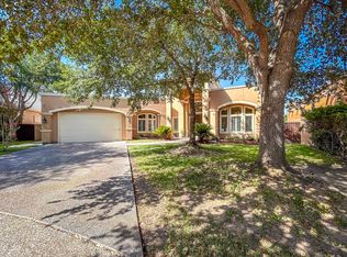 3106 Field Crest Cir, Laredo, TX 78045