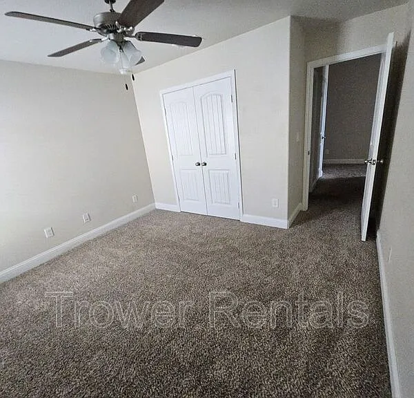 1021 E 90th Ct — Photo 30
