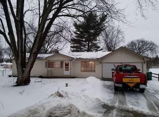 21478 W Engle Dr, Lake Villa, IL