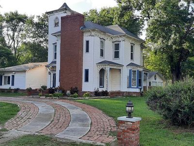 201 N Preston St, Thayer, KS, 66776