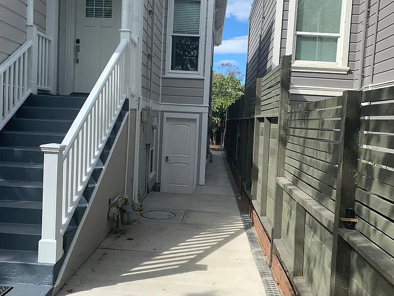 1662 14th St — Photo 23