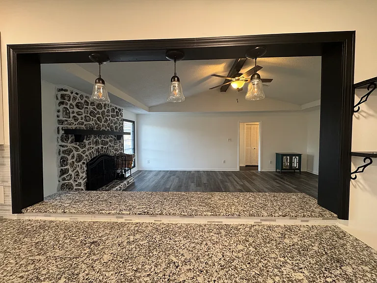 4740 Baywood Ln — Photo 11