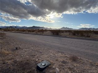 852 S Emery Park Rd, Golden Valley, AZ 86413