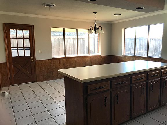 5th image of 7418 Dreyfuss Dr