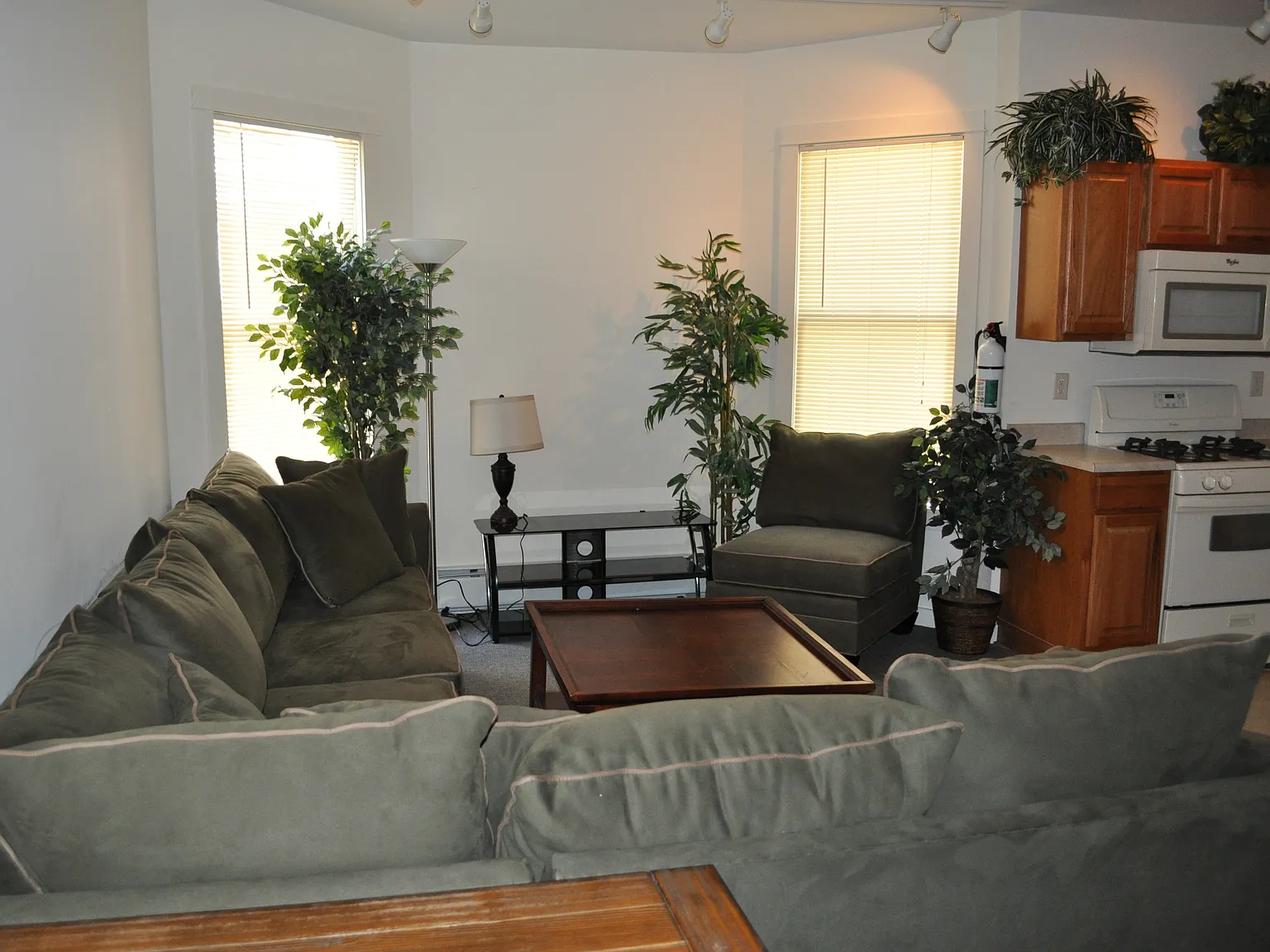 103 Highland Pl — Photo 3
