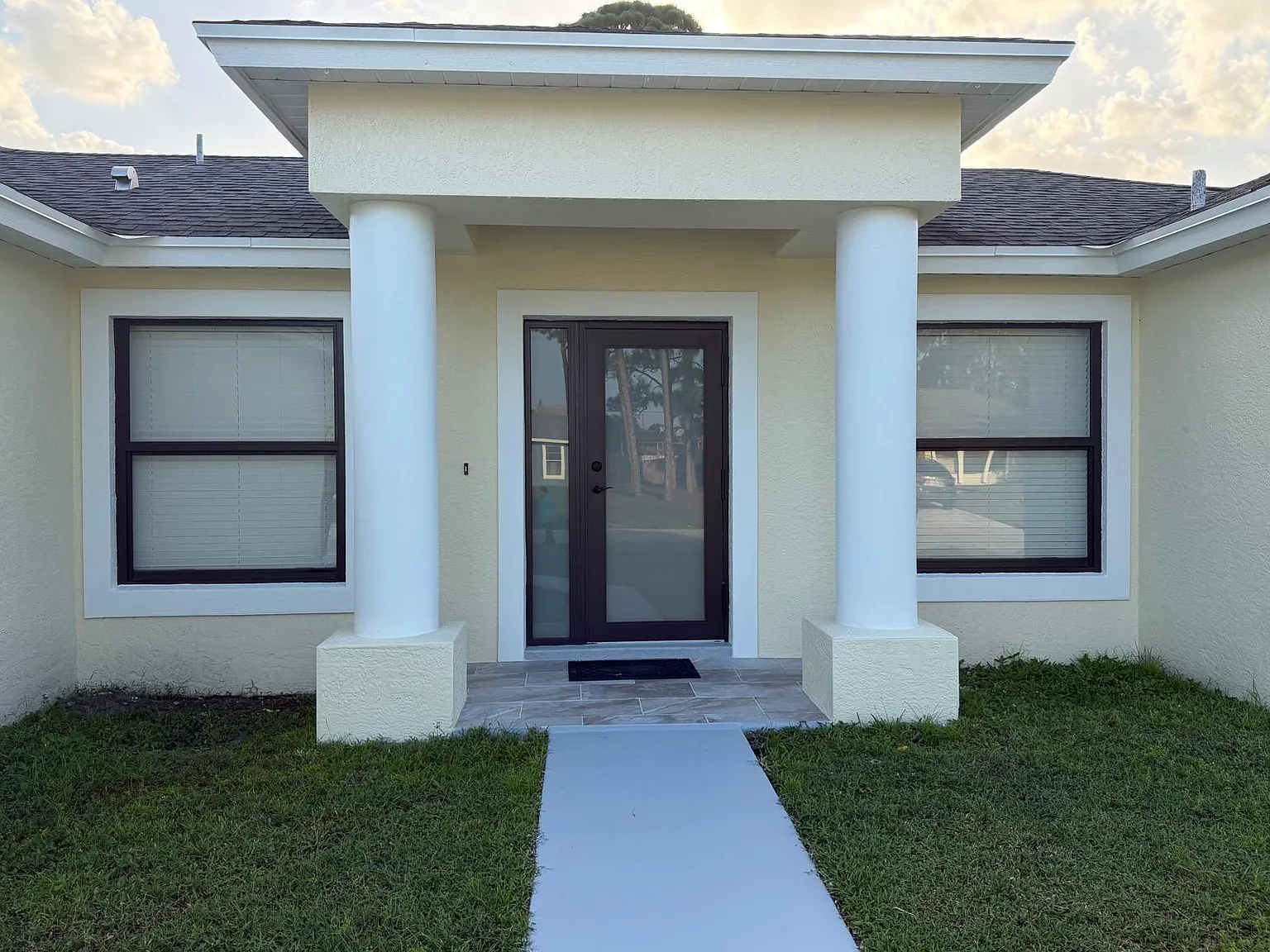3 bed, 2.0 bath, 1480 sqft, $2,600 — Photo 3
