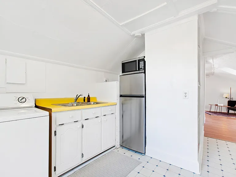 2308 Gin St #C — Photo 11