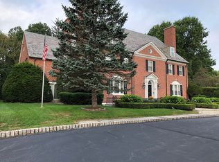 137 Scarborough St, Hartford, CT 06105