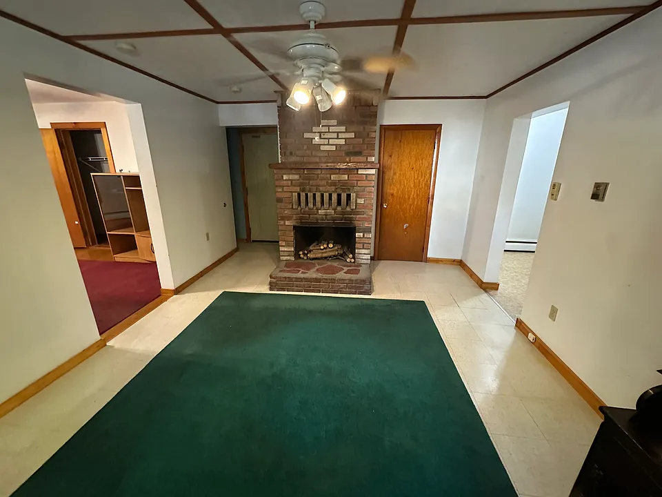 123 Beaver St #1