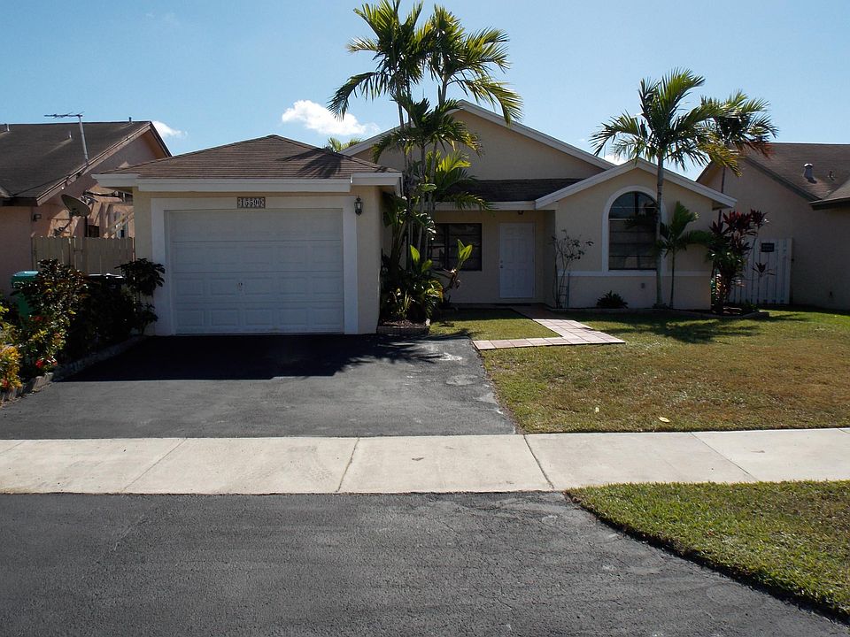 2nd image of 15590 SW 57th St