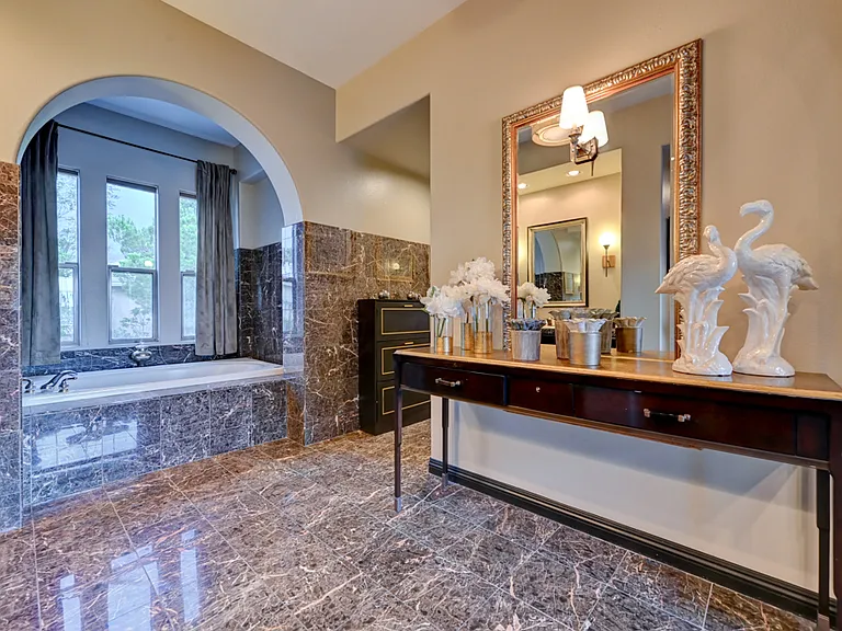 10212 Stone Briar Ct — Photo 95