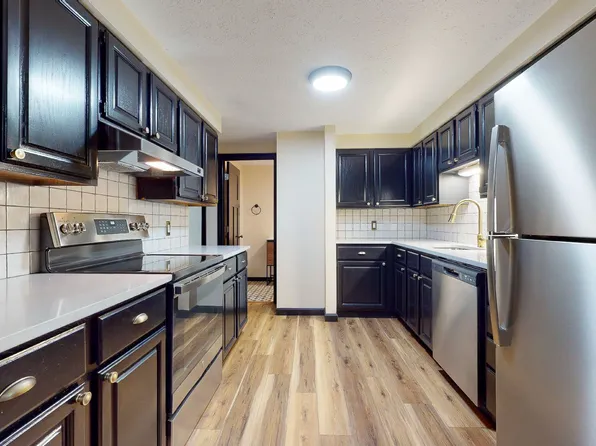 Beacon Court, 20 Beacon Ave #17, Biddeford, ME 04005