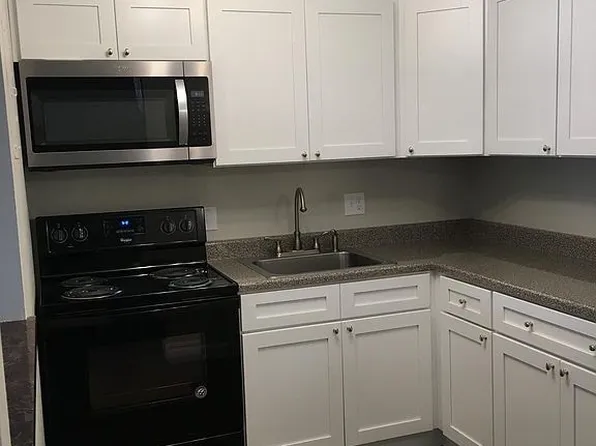 80 High St APT 203, Dedham, MA 02026