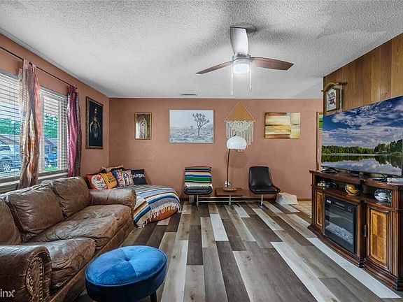 5th image of 250 Leisure Cir