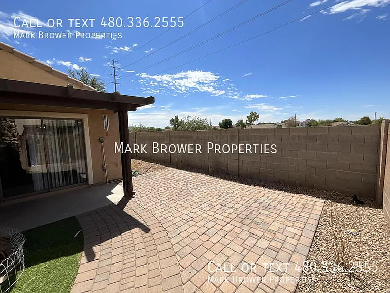 2751 E Bart St — Photo 4