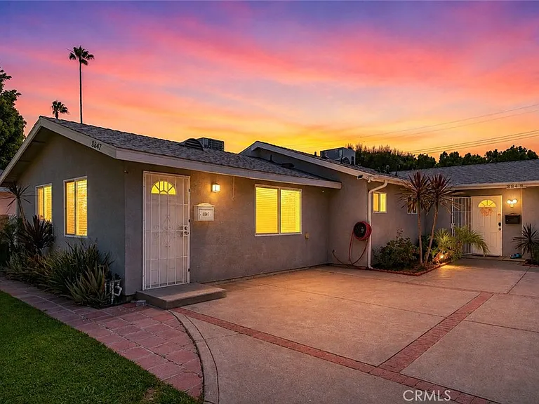 8847 Debra Ave — Photo 14