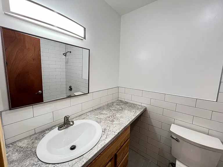 312 Green St #11 — Photo 3