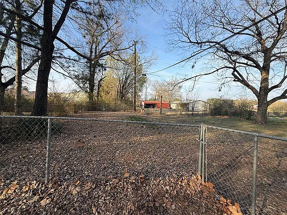 4th image of 103 SW Hayes St